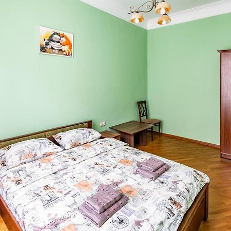 13 Franka Apartment 1 Lviv Exterior foto