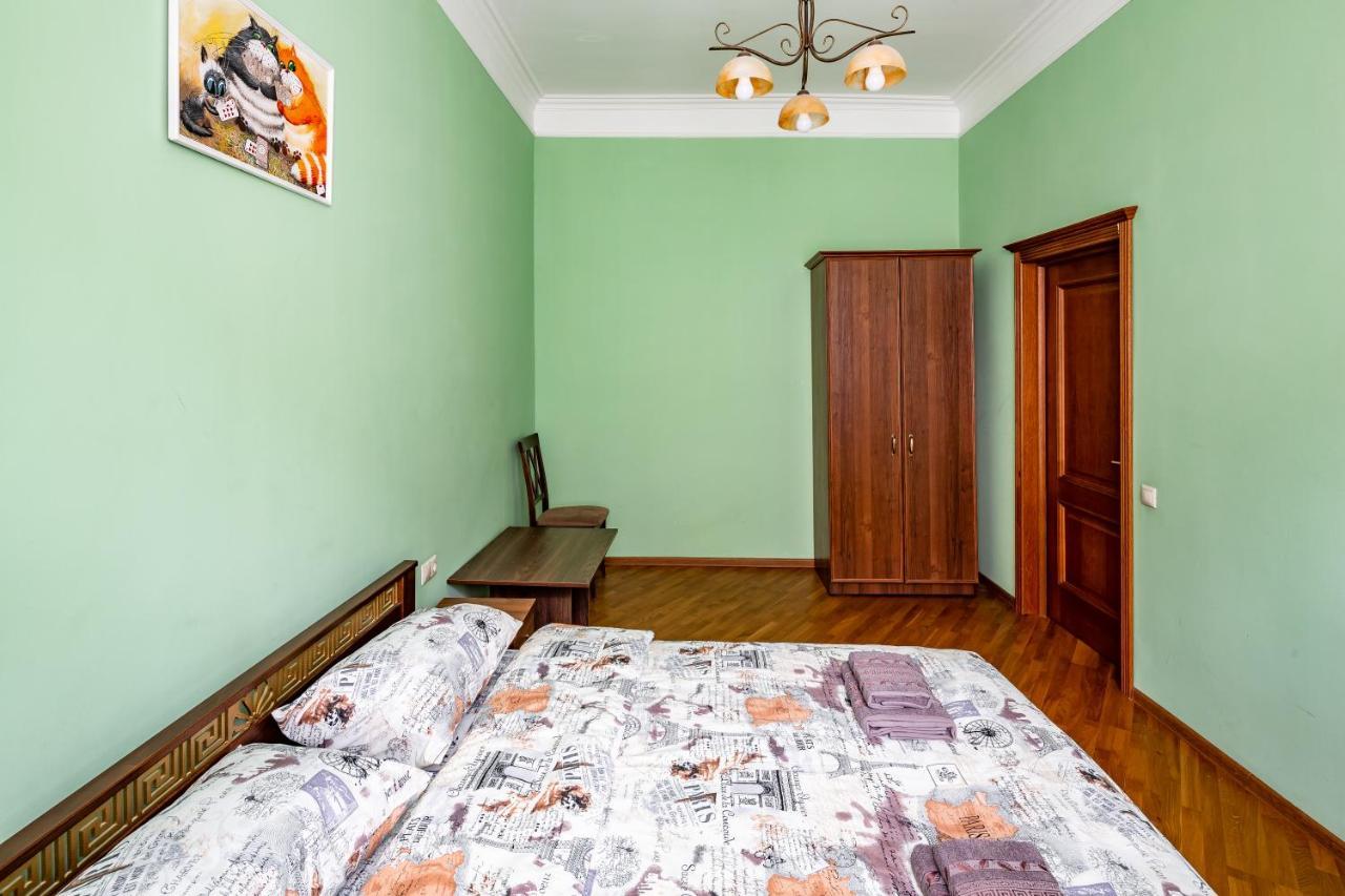 13 Franka Apartment 1 Lviv Exterior foto
